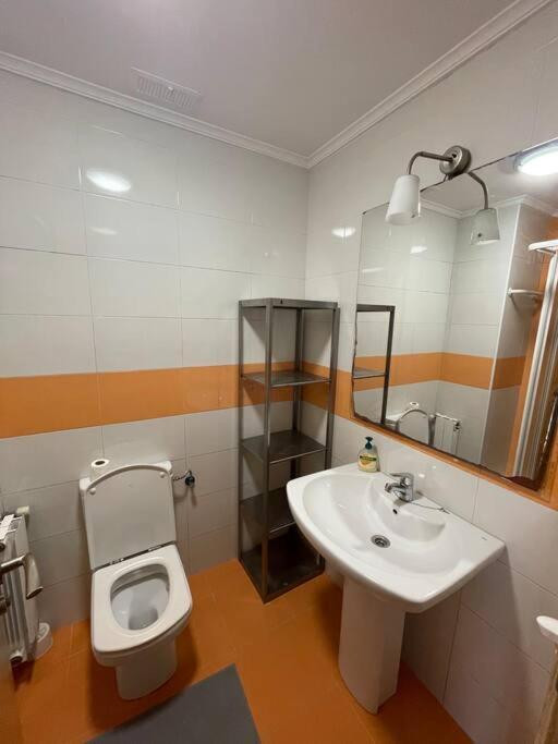 Apartamento Centro Con Garaje Castro Urdiales Extérieur photo